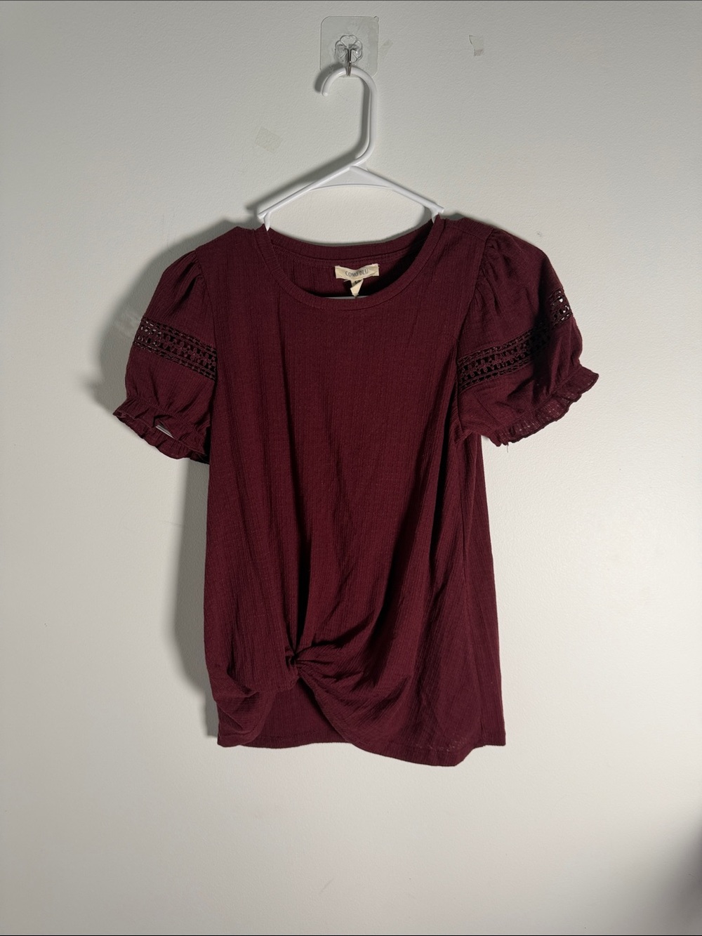 Como Blu burgundy plum comfy open cut short sleeves knotted front hem top